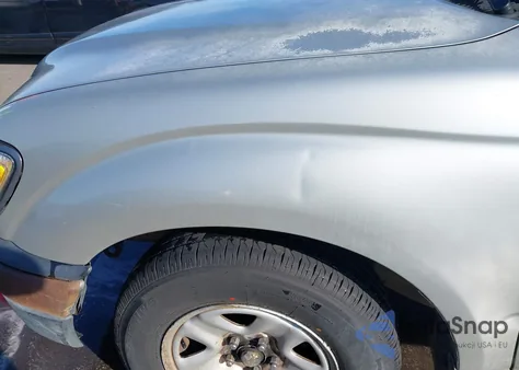 2004 Toyota Tacoma из США, поврежденный, VIN 5TENL42N04Z377950